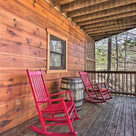 Cozy Cabin With Hot Tub In The Heart Of Pigeon Forge Villa Kültér fotó