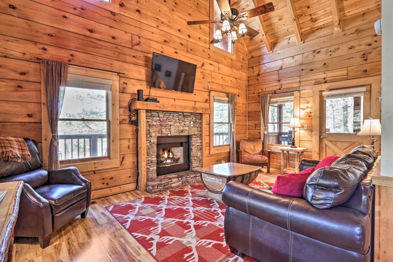 Cozy Cabin With Hot Tub In The Heart Of Pigeon Forge Villa Kültér fotó